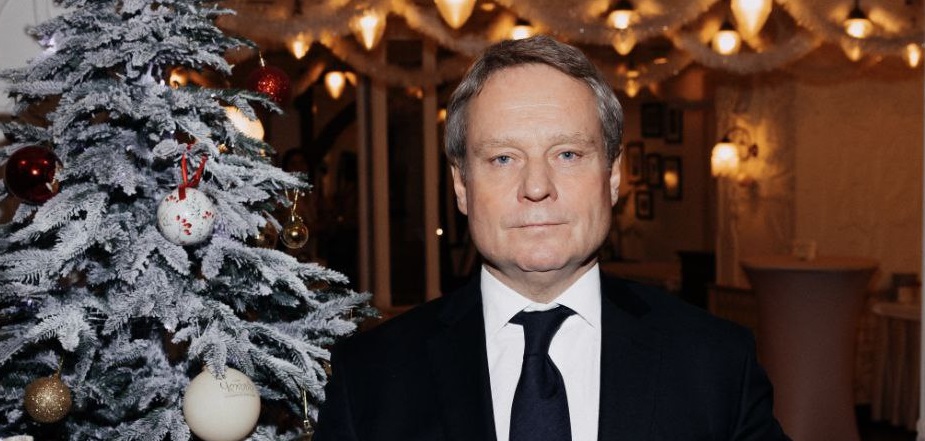 Новогоднее поздравление Генерального директора Московского эндокринного завода Михаила Фонарева
