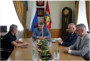 Mikhail Fonarev, CEO of the FSUE Endopharm, and Alexander Bogomaz, Governor of the Bryansk Region, held a Working Meeting on Cooperation in the Implementation of The Enterprise's Investment Projects in The Region